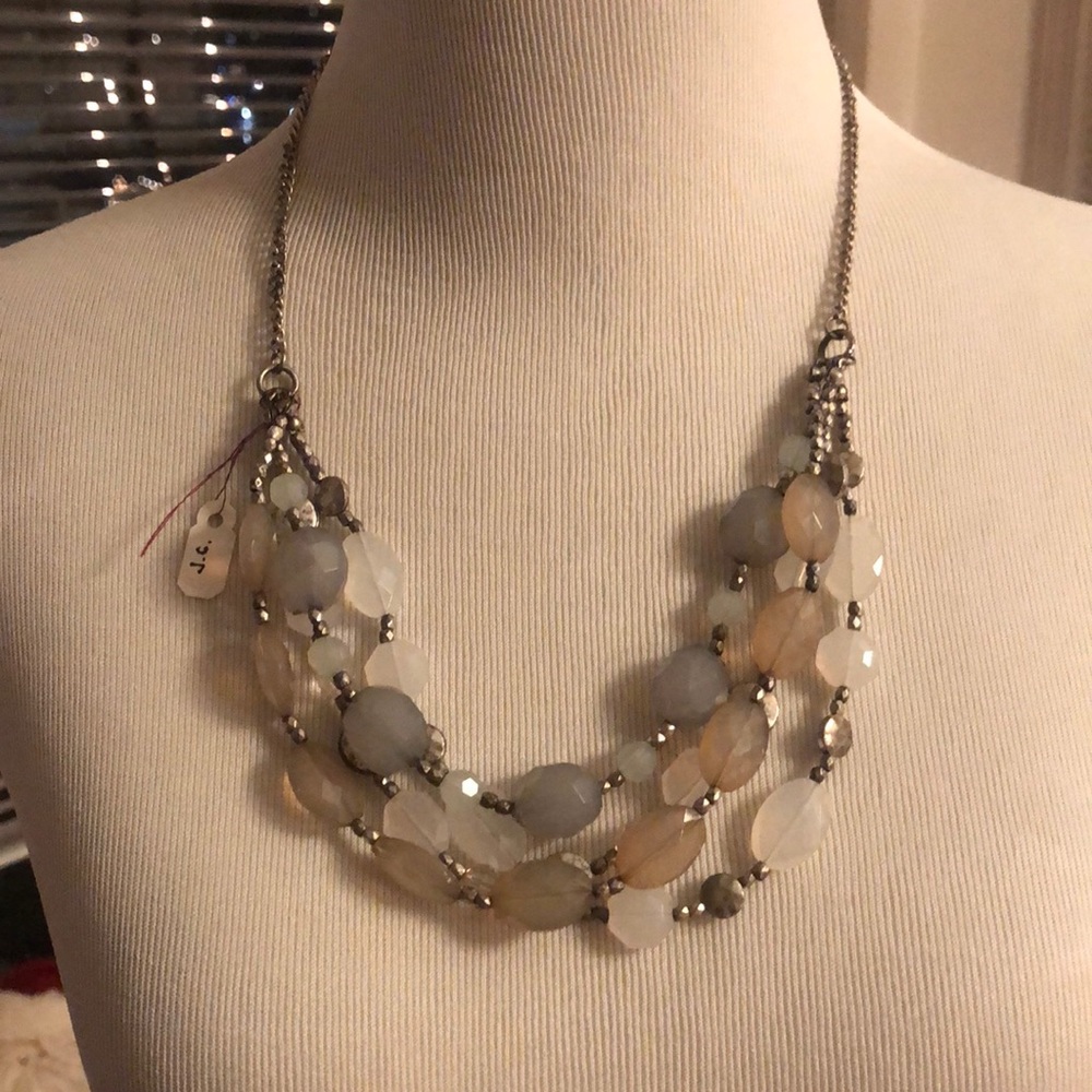 Gorgeous beaded necklace 💍